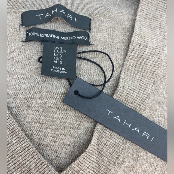 Tahari 100% extra fine Merino Wool - Picture 2 of 6